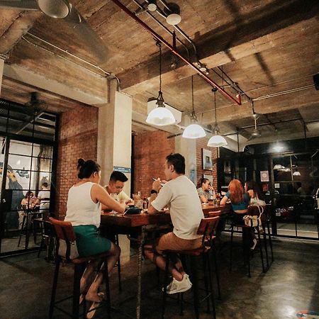 The Bricks Hotel Dumaguete City Екстериор снимка