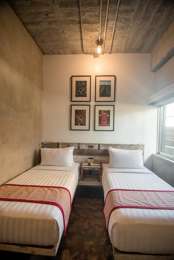 The Bricks Hotel Dumaguete City Екстериор снимка