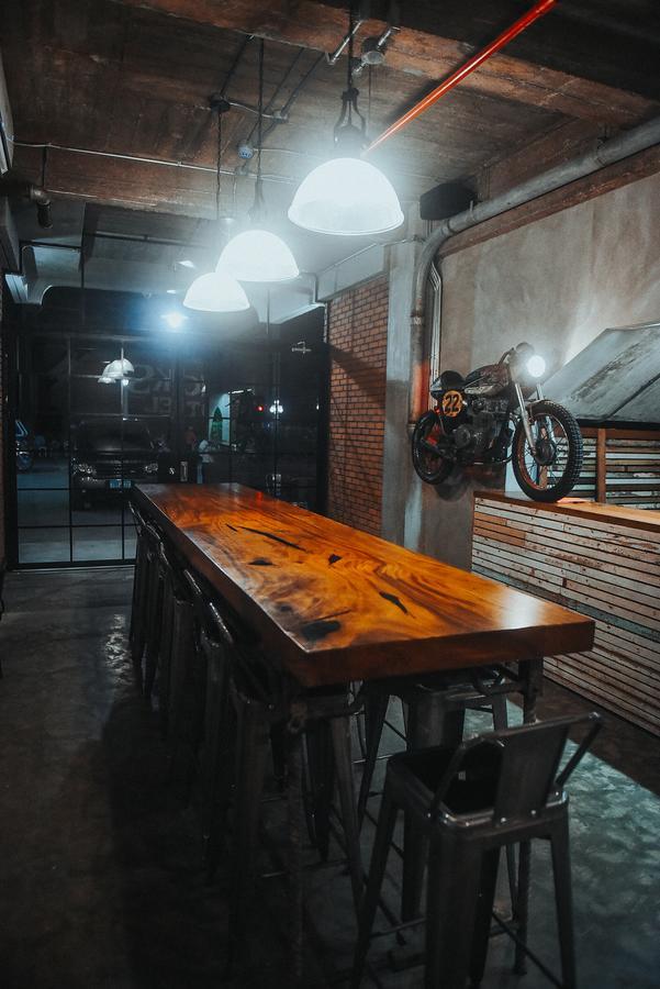 The Bricks Hotel Dumaguete City Екстериор снимка